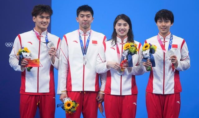 中国混接夺银仍有遗憾 徐嘉余：明年把纪录破回来