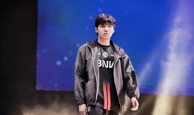 Kaiyun mobile app-BFX上单Clear：Bin确实很厉害，我也参考了很多Bin的打法